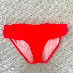 Victoria’s Secret “the heavenly bikini” bottoms